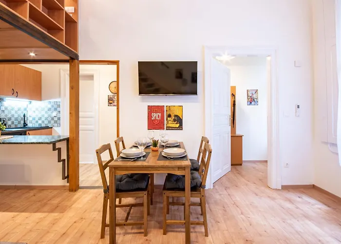 - Colourful - Cozy Apartament