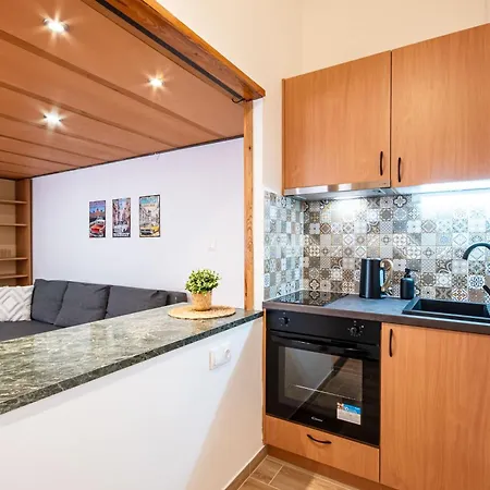 - Colourful - Cozy Budapeste